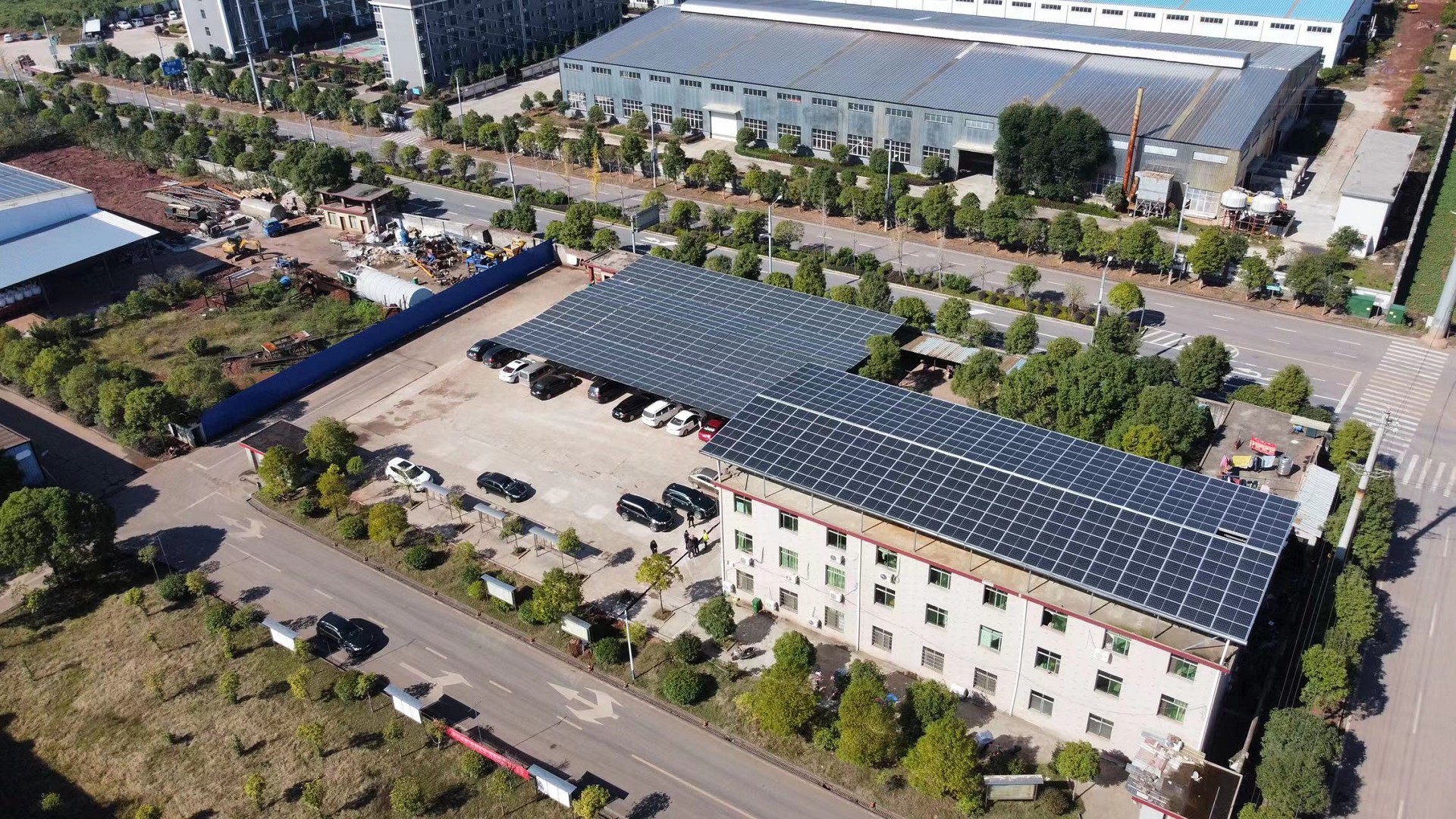 国家统计局：4月份，，，，，，，，太阳能发电增速加速，，，，，，，，增添24.9%