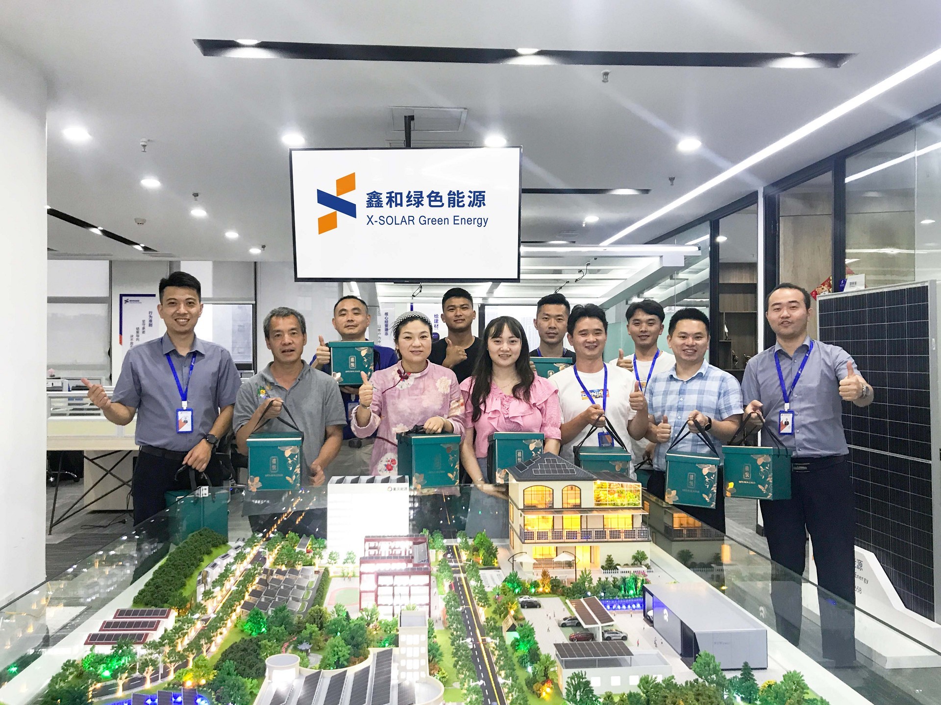 重庆能源生长“十四五”妄想出台，，，，，365速发国际最新平台渝光福团队破浪前行聚焦民用光伏屋顶应用赛道